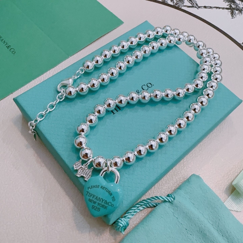 T*f*ny necklaces